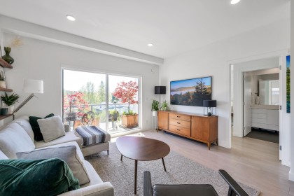 Photo 5 at 301 - 2345 Rindall Avenue, Central Pt Coquitlam, Port Coquitlam