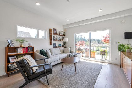 Photo 4 at 301 - 2345 Rindall Avenue, Central Pt Coquitlam, Port Coquitlam