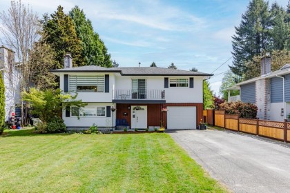 Photo 2 at 3778 Killarney Street, Lincoln Park PQ, Port Coquitlam
