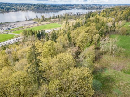 Photo 12 at 25655 Lougheed Highway, Thornhill MR, Maple Ridge