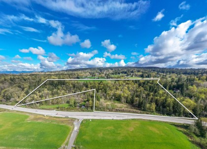 Photo 1 at 25655 Lougheed Highway, Thornhill MR, Maple Ridge