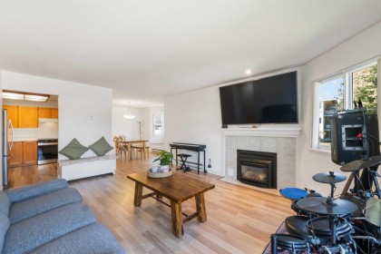 Photo 1 at 107 - 22222 119 Avenue, West Central, Maple Ridge