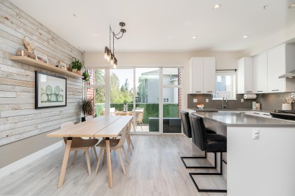 Photo 3 at 6 - 24076 112 Avenue, Cottonwood MR, Maple Ridge