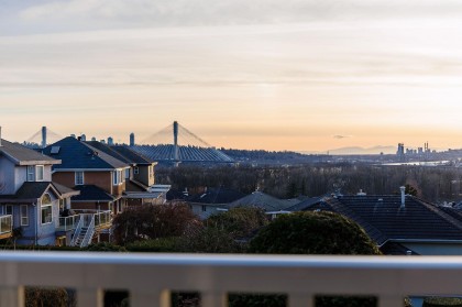 Photo 2 at 75 - 2615 Fortress Drive, Citadel PQ, Port Coquitlam