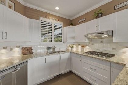 Photo 4 at 75 - 2615 Fortress Drive, Citadel PQ, Port Coquitlam