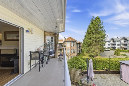 Photo 9 at 208 - 22611 116 Avenue, East Central, Maple Ridge