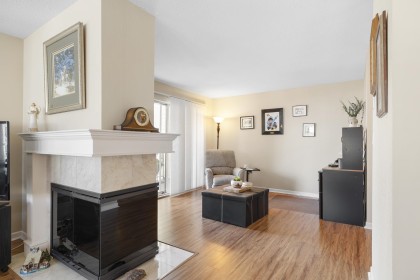 Photo 4 at 208 - 22611 116 Avenue, East Central, Maple Ridge