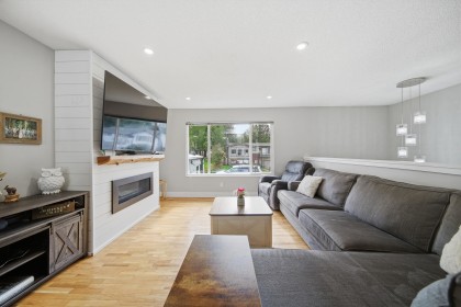 Photo 9 at 21139 Cook Avenue, Southwest Maple Ridge, Maple Ridge