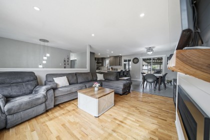 Photo 11 at 21139 Cook Avenue, Southwest Maple Ridge, Maple Ridge
