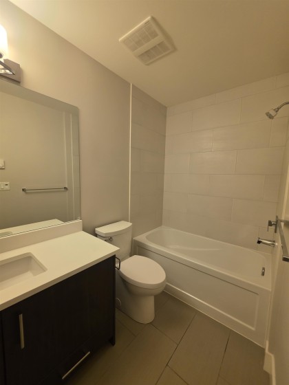 Photo 7 at 204 - 2460 Kelly Avenue, Central Pt Coquitlam, Port Coquitlam