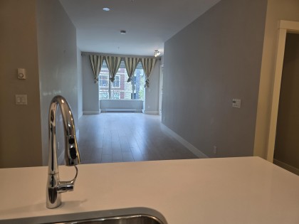 Photo 8 at 204 - 2460 Kelly Avenue, Central Pt Coquitlam, Port Coquitlam