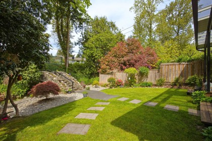 Photo 7 at 3358 Jervis Street, Woodland Acres PQ, Port Coquitlam
