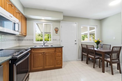 Photo 12 at 1861 Chalmers Avenue, Oxford Heights, Port Coquitlam
