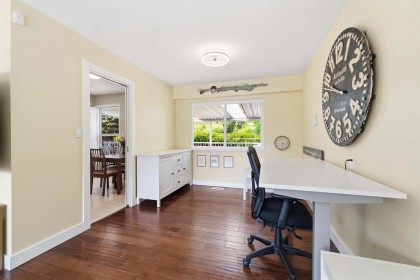 Photo 7 at 1861 Chalmers Avenue, Oxford Heights, Port Coquitlam