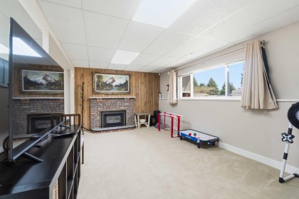 Photo 21 at 1861 Chalmers Avenue, Oxford Heights, Port Coquitlam