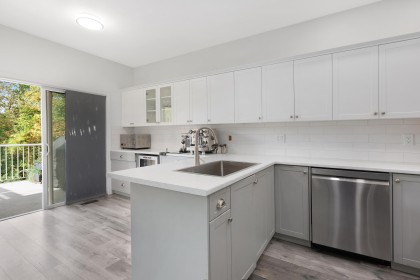 Photo 8 at 14 - 11358 Cottonwood Drive, Cottonwood MR, Maple Ridge