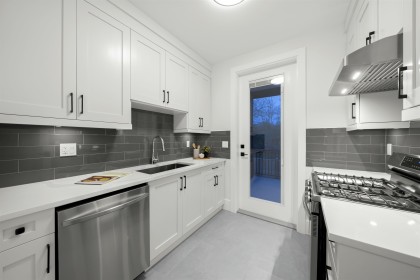 Photo 13 at 11018 243b Street, Cottonwood MR, Maple Ridge