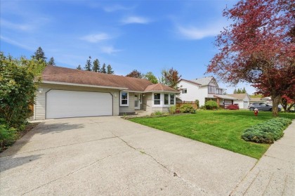 Photo 2 at 11911 238b Street, Cottonwood MR, Maple Ridge