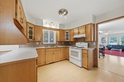 Photo 11 at 11911 238b Street, Cottonwood MR, Maple Ridge