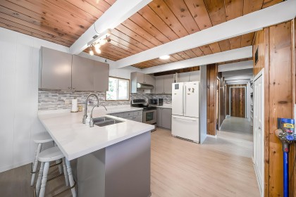 Photo 14 at 4067 Sefton Street, Oxford Heights, Port Coquitlam