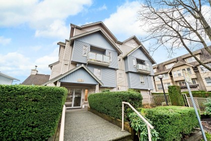 Photo 2 at 25 - 2378 Rindall Avenue, Central Pt Coquitlam, Port Coquitlam
