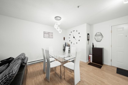 Photo 6 at 25 - 2378 Rindall Avenue, Central Pt Coquitlam, Port Coquitlam