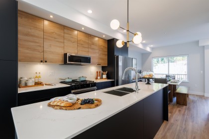 Photo 1 at 25 - 10640 248 Street, Thornhill MR, Maple Ridge