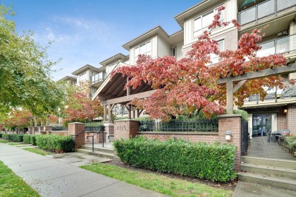 Photo 3 at 204 - 2175 Fraser Avenue, Glenwood PQ, Port Coquitlam