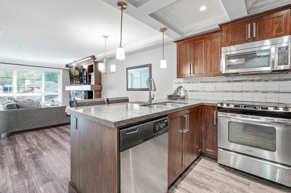 Photo 11 at 204 - 2175 Fraser Avenue, Glenwood PQ, Port Coquitlam