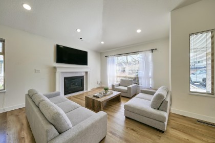 Photo 3 at 23015 124b Avenue, East Central, Maple Ridge
