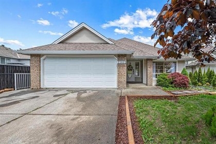 Photo 1 at 23015 124b Avenue, East Central, Maple Ridge