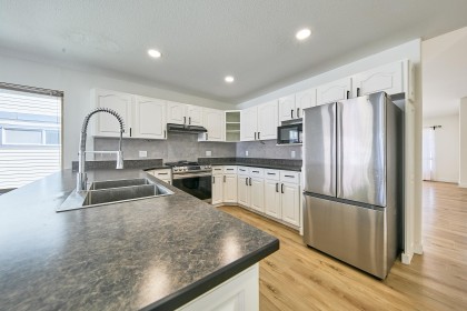 Photo 9 at 23015 124b Avenue, East Central, Maple Ridge