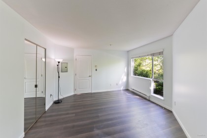 Photo 10 at 214 - 2401 Hawthorne Avenue, Central Pt Coquitlam, Port Coquitlam