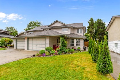 Photo 1 at 22890 Purdey Avenue, East Central, Maple Ridge