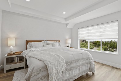 Photo 3 at 22 - 10640 248 Street, Thornhill MR, Maple Ridge