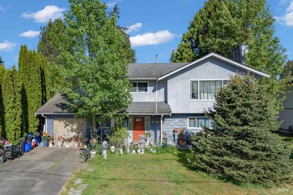 Photo 1 at 3786 Killarney Street, Lincoln Park PQ, Port Coquitlam
