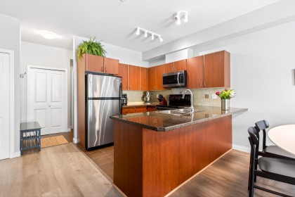 Photo 5 at 211 - 2346 Mcallister Avenue, Central Pt Coquitlam, Port Coquitlam