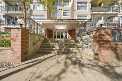 Photo 3 at 116 - 2353 Marpole Avenue, Central Pt Coquitlam, Port Coquitlam