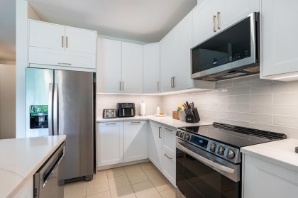Photo 7 at 318 - 2477 Kelly Avenue, Central Pt Coquitlam, Port Coquitlam