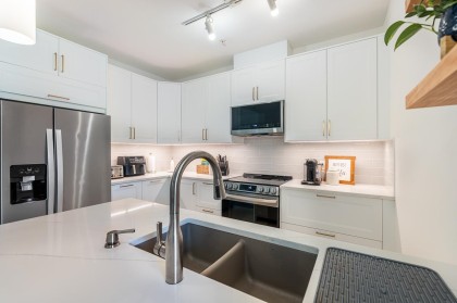 Photo 5 at 318 - 2477 Kelly Avenue, Central Pt Coquitlam, Port Coquitlam