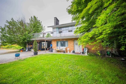 Photo 9 at 19449 Old Dewdney Trunk Road, North Meadows PI, Pitt Meadows