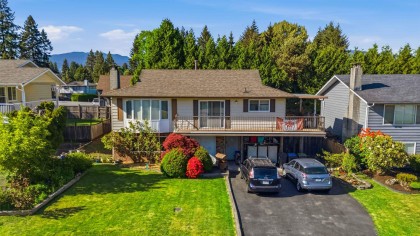 Photo 1 at 1939 Connaught Avenue, Lower Mary Hill, Port Coquitlam