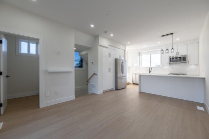 Photo 2 at B - 7533 Wren Street, Mission BC, Mission