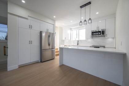 Photo 3 at B - 7533 Wren Street, Mission BC, Mission