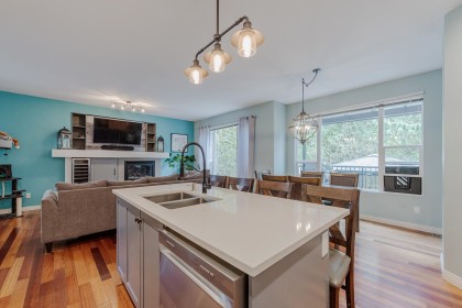 Photo 9 at 24330 100b Avenue, Albion, Maple Ridge