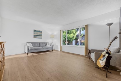 Photo 7 at 3604 Mcrae Crescent, Woodland Acres PQ, Port Coquitlam