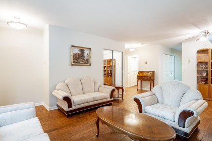 Photo 3 at 18 - 22308 124 Avenue, West Central, Maple Ridge