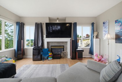 Photo 6 at 33614 3 Avenue, Mission BC, Mission