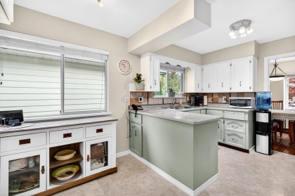 Photo 12 at 22146 Isaac Crescent, West Central, Maple Ridge