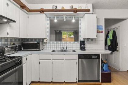 Photo 14 at 11750 Fraserview Street, Southwest Maple Ridge, Maple Ridge